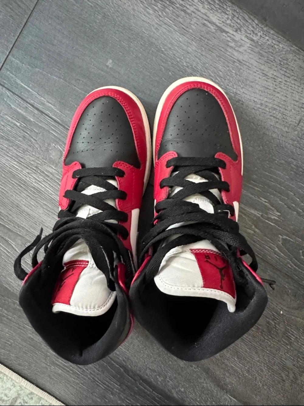 Air Jordan 1 Mid 